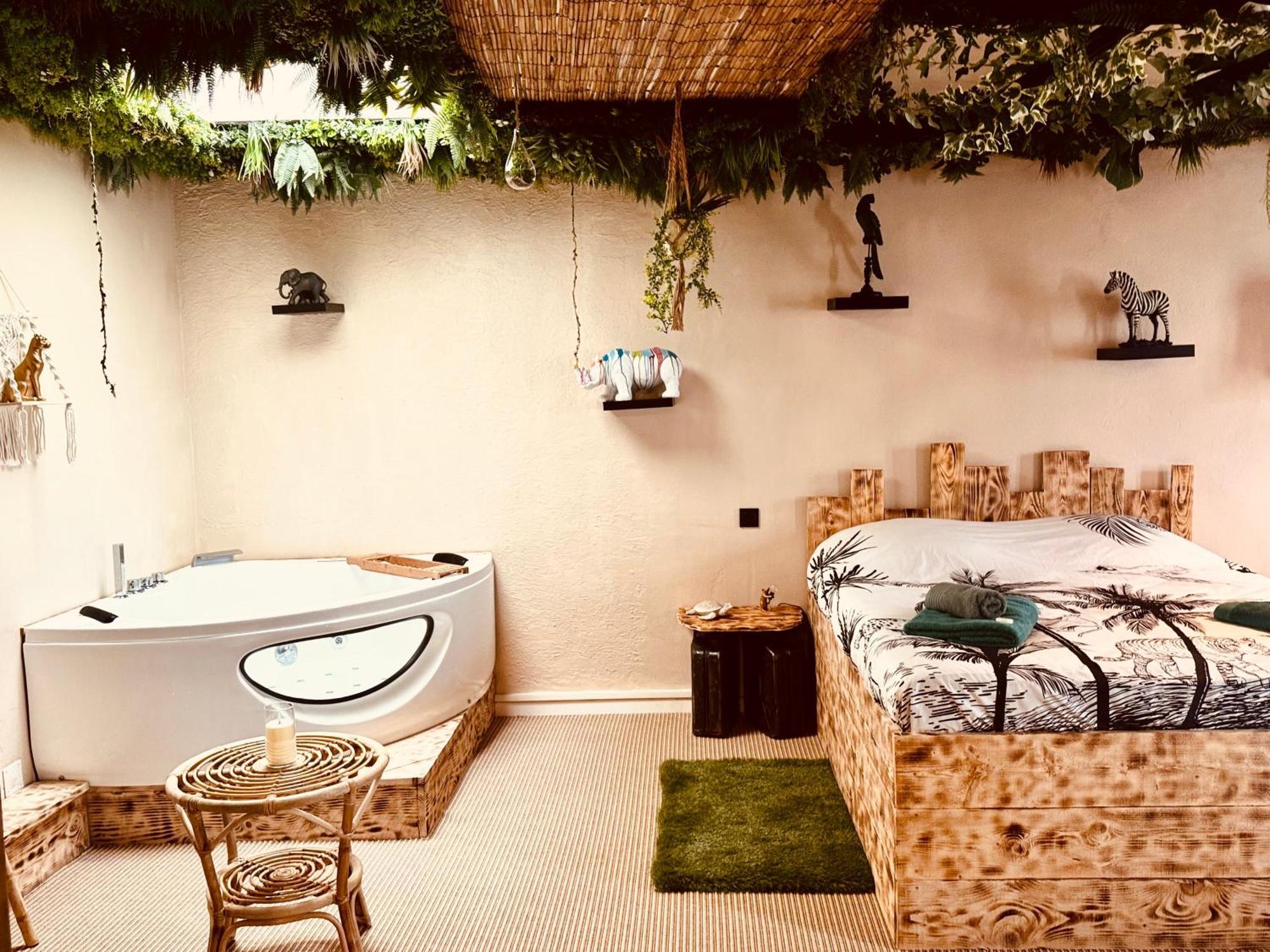 Bed and Breakfast La Jungle De Sissy Saintes-Maries-de-la-Mer Exterior foto